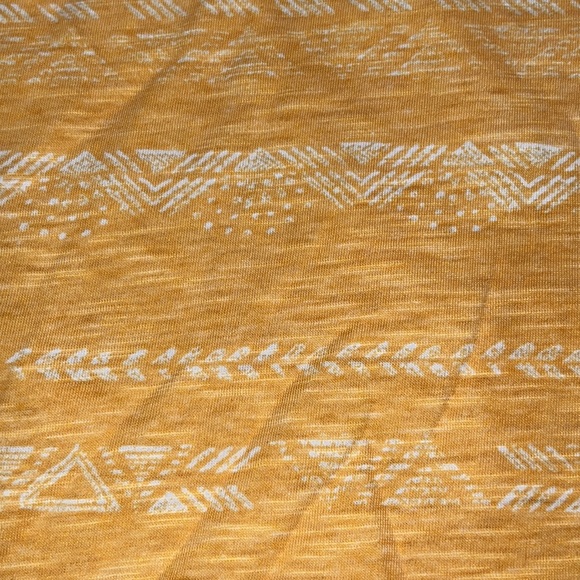 NEW Juniors V Neck Tee MUDD XS - Picture 2 of 5